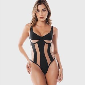 🔥 Brashali Genova Cutout Bodysuit – Size M 🔥